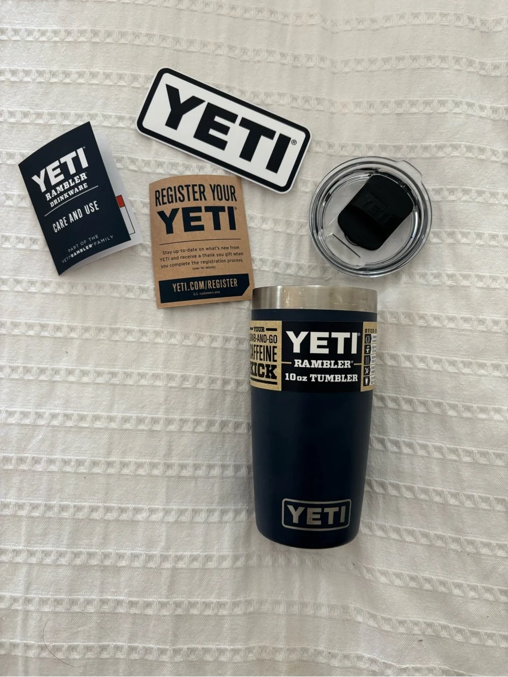 Yeti 10 oz Rambler Tumbler in Navy with Clear Lid